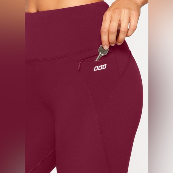 Lorna Jane Pants - Lorna Jane capri  Leggings
